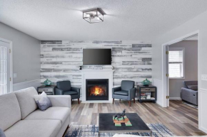 Cozy Poconos Retreat Hot tub, Game room and igloo